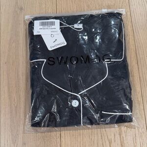 NWT SWOMOG Black Pajama Set Size Small